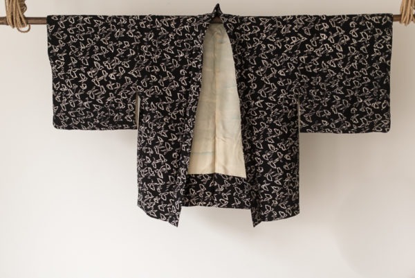 Haori noir et blanc motif papillons