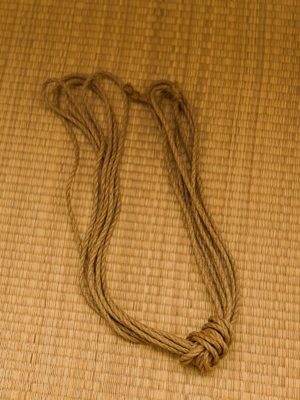 Corde de Shibari en Jute 6mm/8m à Teindre  La Boutique du Shibari –