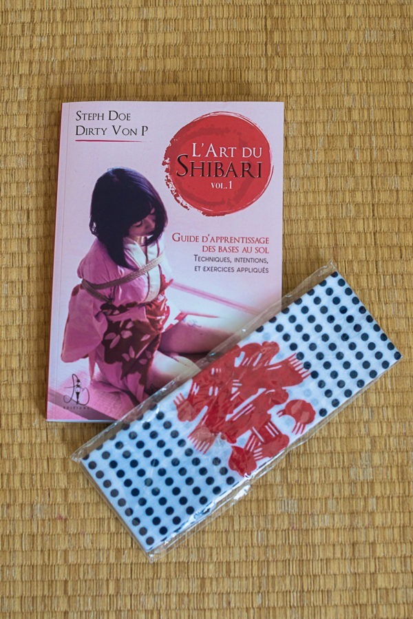 L'art du Shibari et un tenugui
